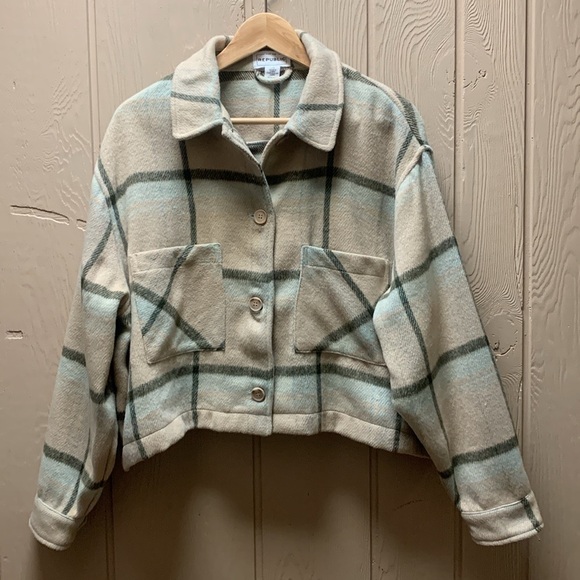 For The Republic Crop Shacket - Picture 2 of 11